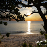 夕暮れ時のビーチ