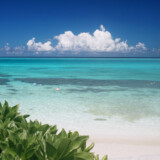 フナクスビーチとサンゴ礁の海