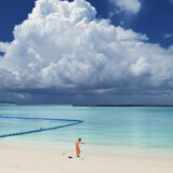 パイナガマビーチと入道雲