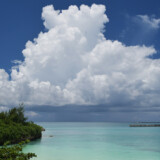 パイナガマビーチと入道雲