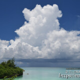 巨大な入道雲-パイナガマビーチ-