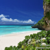 はまゆうが咲くビーチ-砂山ビーチ-