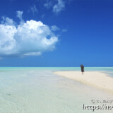 海の中にできた砂の道