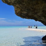 侵食された岩と砂の道