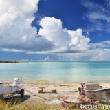 サバニと入道雲