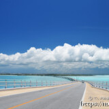 伊良部大橋から見る宮古島