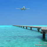 青い海の上を進む飛行機-下地島17END-