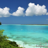 青い海と夏の雲-パチャの石段から