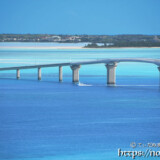 青い海と伊良部大橋-牧山展望台広場
