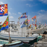 風にはためく大漁旗-伊良部島海神祭