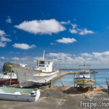 大神漁港の漁船-大神島