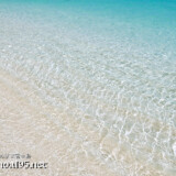 波打ち際の輝く波紋-来間島猫の舌ビーチ