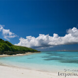 来間島猫の舌ビーチと入道雲