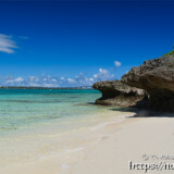 干潮時に現れる小さな浜-来間島猫の舌ビーチ