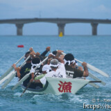 息のあったきれいな櫂さばき-狩俣海神祭