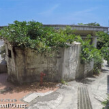 高台から見る海と路地-佐良浜集落