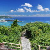 珊瑚礁の海と遊歩道-インギャーマリンガーデン
