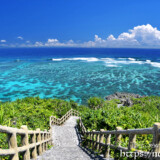 珊瑚礁の海へのびる階段-インギャーマリンガーデン