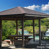 海のそばにある東屋-インギャーマリンガーデン