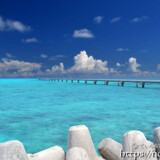 青い海にのびる進入灯-下地島17END