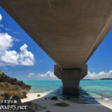 増田のビーチから見る池間大橋-マサカダツ