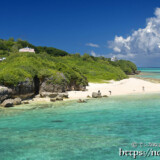 池間大橋から見るマサカダツとオハマ