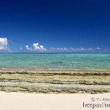 ビーチにある階段状の板干瀬-オハマ