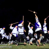 裸足で跳ね回る演者たち-野原マストリャー