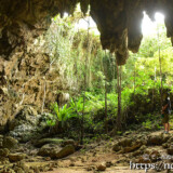 地中にぽっかりと開いた空間-成川ガー