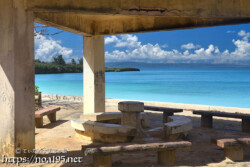 東家から見る青い海-パイナガマビーチ