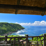 東家から見るサバ沖の断崖と海-さばおき園地