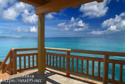 東家から見る青い海-荷川取漁港