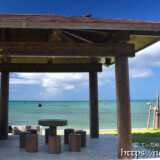 東家と青い海-佐和田の浜
