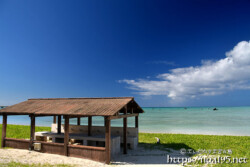 キャンプ用の調理小屋-佐和田の浜