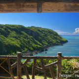 東家から見るサバ沖の断崖と海-さばおき園地