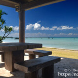 東家から見るビーチ-佐和田の浜