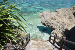 シンビジの青い海へ続く階段-伊良部島