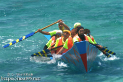 【職域対抗第6レース】力強い櫂さばき-池間島海神祭